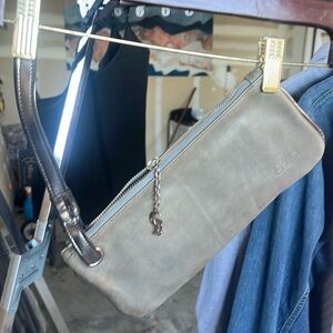 Gaya wristlet in grey